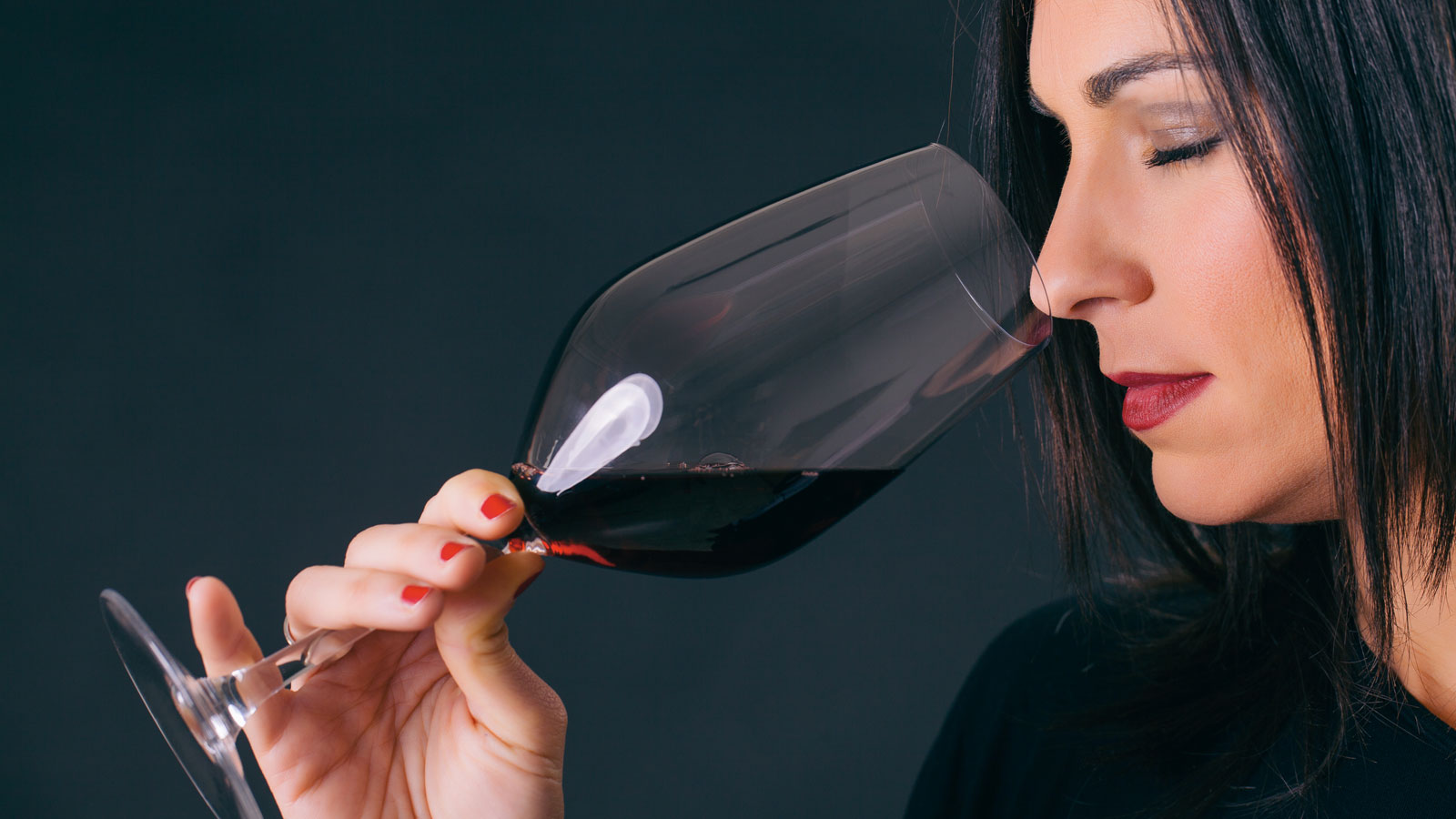 How to Taste Wine: A Comprehensive Guide